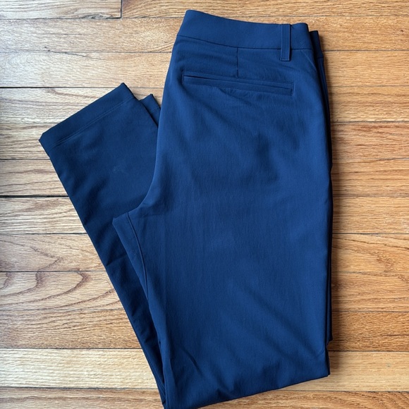 Lululemon Men’s Suit - Picture 4 of 6